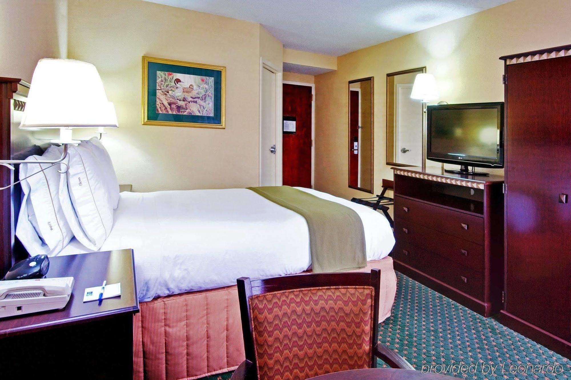Holiday Inn Express Memphis Medical Center - Midtown By Ihg Habitación foto