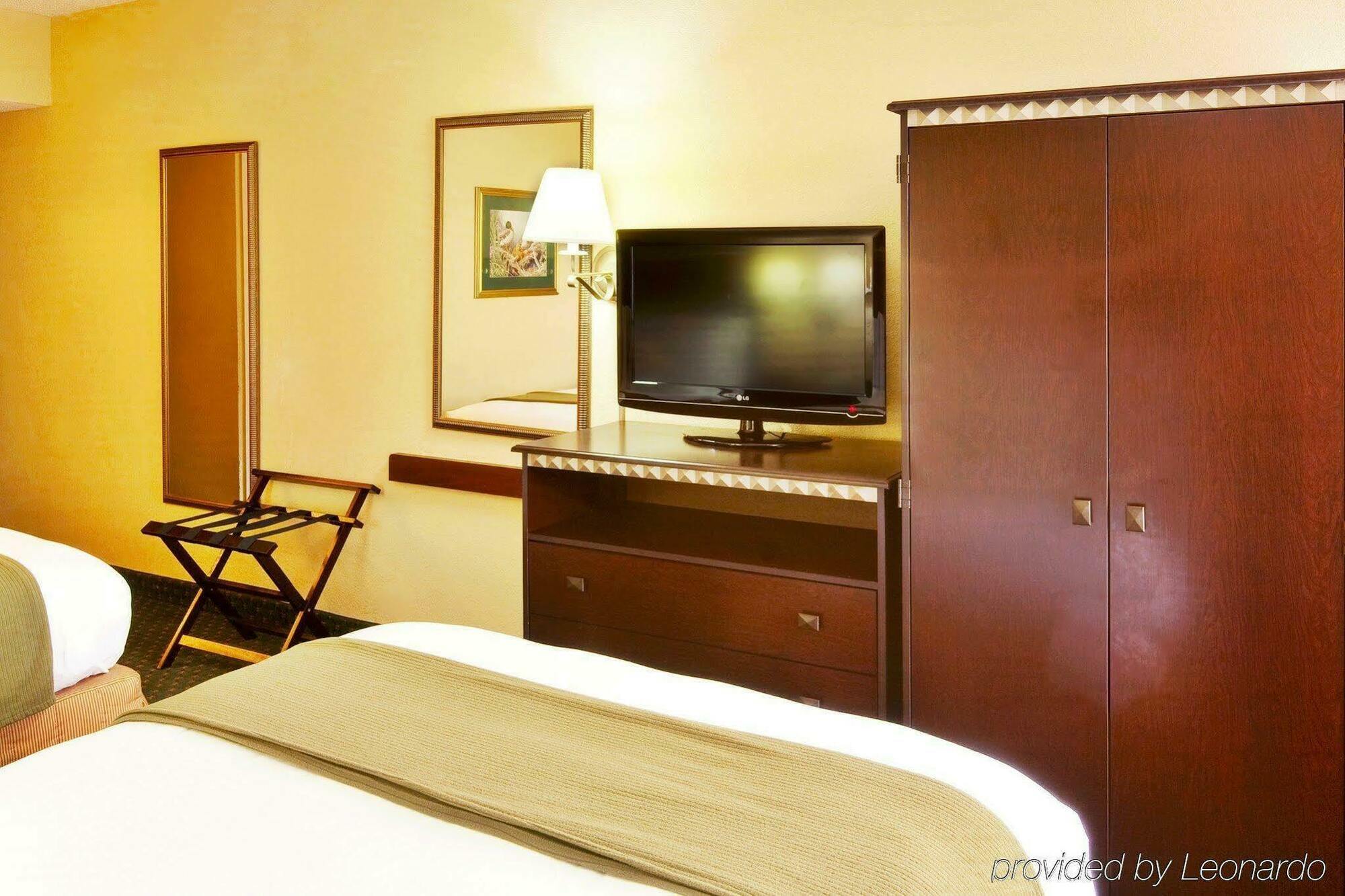Holiday Inn Express Memphis Medical Center - Midtown By Ihg Exterior foto